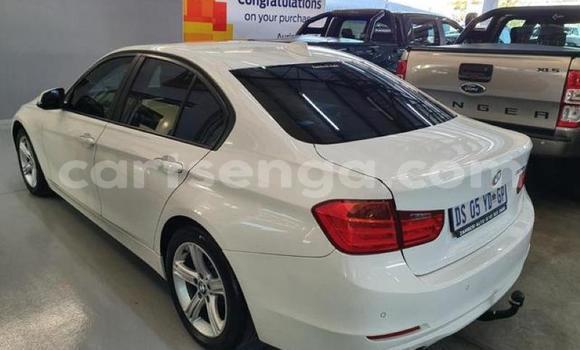Nunua Ilio tumika BMW 3–Series White Gari ndani ya Manzini nchini Manzini Nunua Ilio tumika BMW 3–Series White Gari ndani ya Manzini nchini Manzini