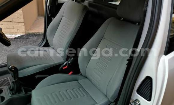 Nunua Ilio tumika Chevrolet Corsa White Gari ndani ya Manzini nchini Manzini Nunua Ilio tumika Chevrolet Corsa White Gari ndani ya Manzini nchini Manzini