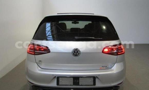 Nunua Ilio tumika Volkswagen Golf R Silver Gari ndani ya Manzini nchini Manzini Nunua Ilio tumika Volkswagen Golf R Silver Gari ndani ya Manzini nchini Manzini