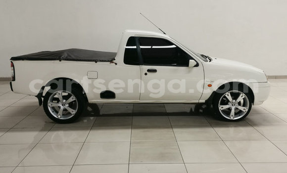 Buy Used Ford Pickup White Car in Ezulwini in Hhohho Buy Used Ford Pickup White Car in Ezulwini in Hhohho
