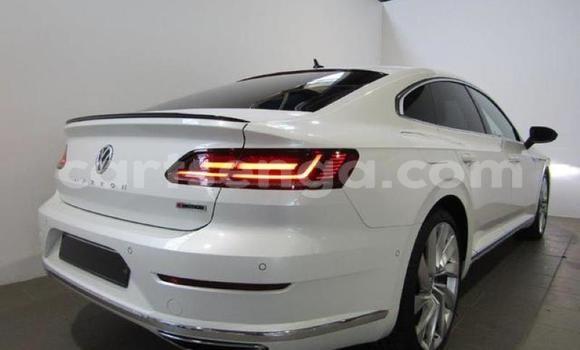 Nunua Ilio tumika Volkswagen Arteon White Gari ndani ya Manzini nchini Manzini Nunua Ilio tumika Volkswagen Arteon White Gari ndani ya Manzini nchini Manzini