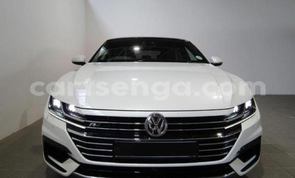 Nunua Ilio tumika Volkswagen Arteon White Gari ndani ya Manzini nchini Manzini Nunua Ilio tumika Volkswagen Arteon White Gari ndani ya Manzini nchini Manzini