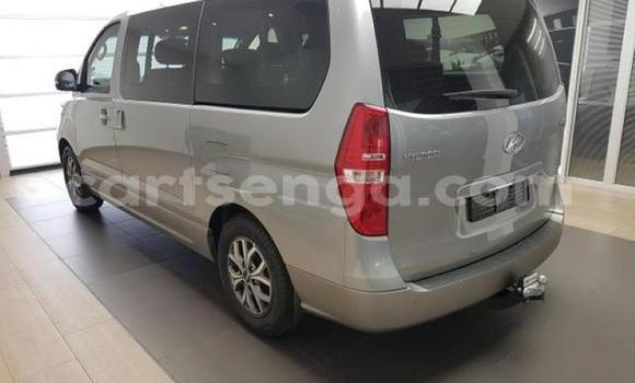 Nunua Ilio tumika Hyundai H1 Silver Gari ndani ya Manzini nchini Manzini Nunua Ilio tumika Hyundai H1 Silver Gari ndani ya Manzini nchini Manzini