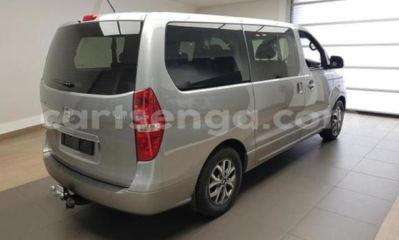 Nunua Ilio tumika Hyundai H1 Silver Gari ndani ya Manzini nchini Manzini Nunua Ilio tumika Hyundai H1 Silver Gari ndani ya Manzini nchini Manzini