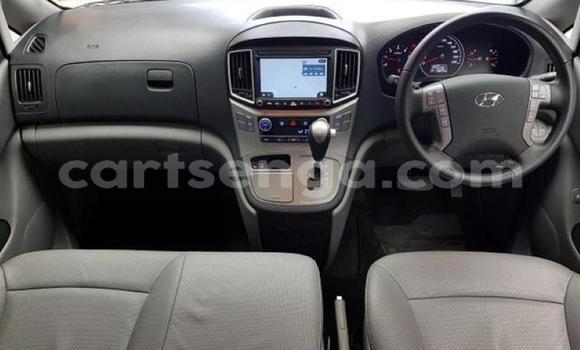 Nunua Ilio tumika Hyundai H1 Silver Gari ndani ya Manzini nchini Manzini Nunua Ilio tumika Hyundai H1 Silver Gari ndani ya Manzini nchini Manzini