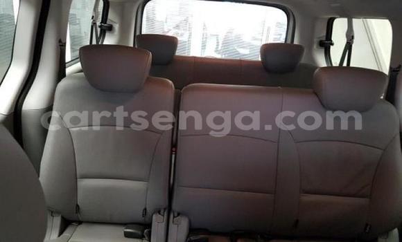 Nunua Ilio tumika Hyundai H1 Silver Gari ndani ya Manzini nchini Manzini Nunua Ilio tumika Hyundai H1 Silver Gari ndani ya Manzini nchini Manzini