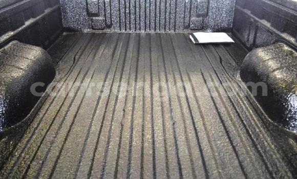 Nunua Ilio tumika Toyota Hilux White Gari ndani ya Manzini nchini Manzini Nunua Ilio tumika Toyota Hilux White Gari ndani ya Manzini nchini Manzini