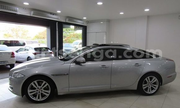 Buy Used Jaguar XJ Silver Car in Ezulwini in Hhohho Buy Used Jaguar XJ Silver Car in Ezulwini in Hhohho