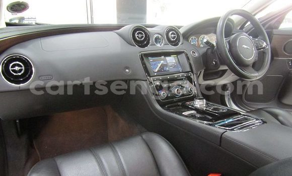 Buy Used Jaguar XJ Silver Car in Ezulwini in Hhohho Buy Used Jaguar XJ Silver Car in Ezulwini in Hhohho