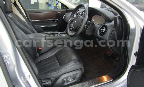 Buy Used Jaguar XJ Silver Car in Ezulwini in Hhohho Buy Used Jaguar XJ Silver Car in Ezulwini in Hhohho