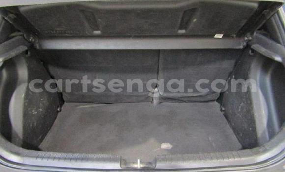 Nunua Ilio tumika Hyundai i20 Beige Gari ndani ya Manzini nchini Manzini Nunua Ilio tumika Hyundai i20 Beige Gari ndani ya Manzini nchini Manzini