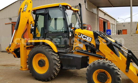 Buy Used Caterpillar 120 Other Truck in Ezulwini in Hhohho