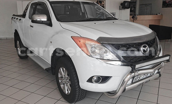 Acheter Occasion Voiture Mazda BT-50 Blanc à Ezulwini, Hhohho Acheter Occasion Voiture Mazda BT-50 Blanc à Ezulwini, Hhohho