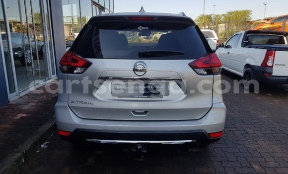 Nunua Ilio tumika Nissan X–Trail Silver Gari ndani ya Big Bend nchini Wilaya ya Lubombo Nunua Ilio tumika Nissan X–Trail Silver Gari ndani ya Big Bend nchini Wilaya ya Lubombo