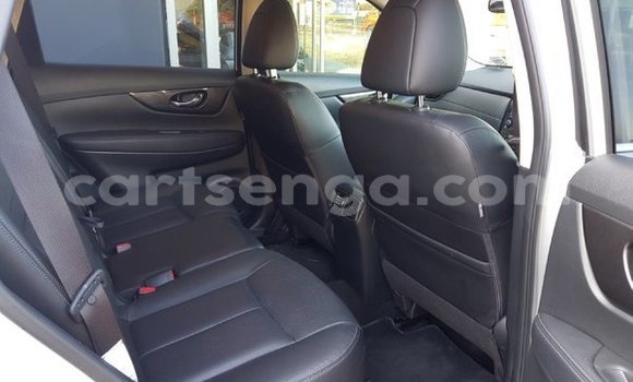 Nunua Ilio tumika Nissan X–Trail Silver Gari ndani ya Big Bend nchini Wilaya ya Lubombo Nunua Ilio tumika Nissan X–Trail Silver Gari ndani ya Big Bend nchini Wilaya ya Lubombo