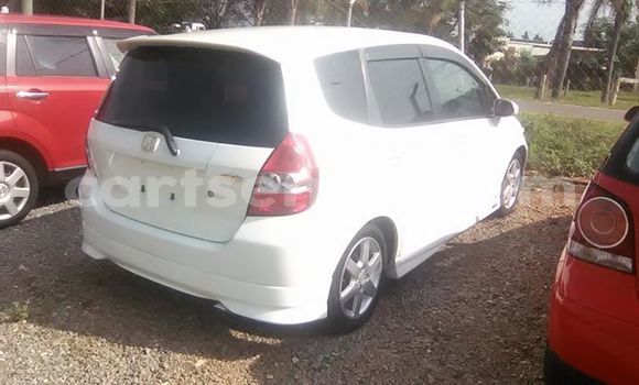 Buy Used Honda Fit White Car in Manzini in Swaziland Buy Used Honda Fit White Car in Manzini in Swaziland