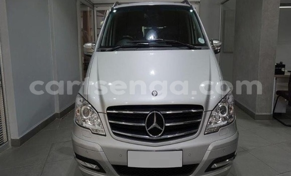 Buy Used Mercedes‒Benz Viano Silver Car in Ezulwini in Hhohho Buy Used Mercedes‒Benz Viano Silver Car in Ezulwini in Hhohho