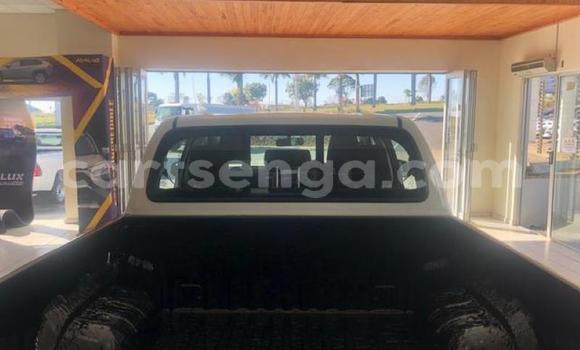 Acheter Occasion Voiture Toyota Hilux Blanc à Manzini, Manzini Acheter Occasion Voiture Toyota Hilux Blanc à Manzini, Manzini