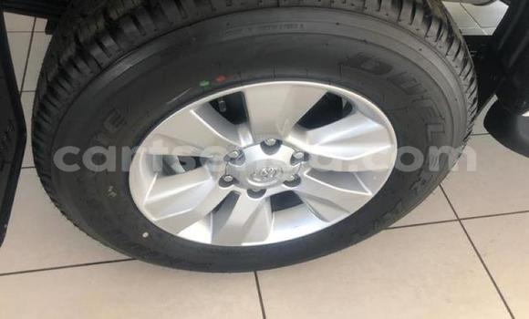 Acheter Occasion Voiture Toyota Hilux Blanc à Manzini, Manzini Acheter Occasion Voiture Toyota Hilux Blanc à Manzini, Manzini