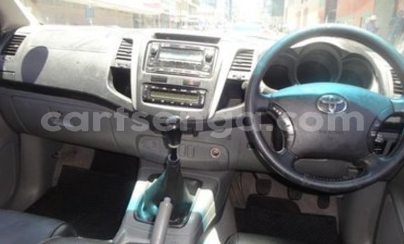 Buy Used Toyota Hilux Silver Car in Bhunya in Manzini Buy Used Toyota Hilux Silver Car in Bhunya in Manzini