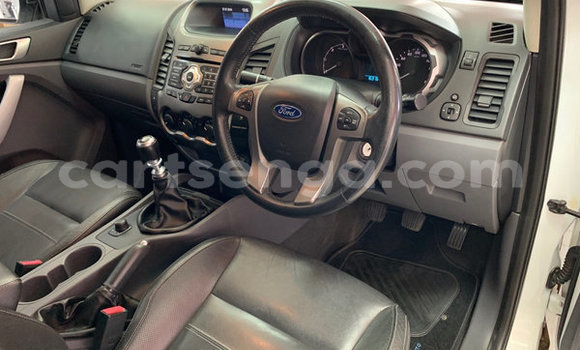 Nunua Ilio tumika Ford Ranger White Gari ndani ya Bulembu nchini Hhohho Nunua Ilio tumika Ford Ranger White Gari ndani ya Bulembu nchini Hhohho