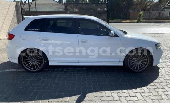 Acheter Occasion Voiture Audi RS3 Blanc à Mbabane, Manzini Acheter Occasion Voiture Audi RS3 Blanc à Mbabane, Manzini