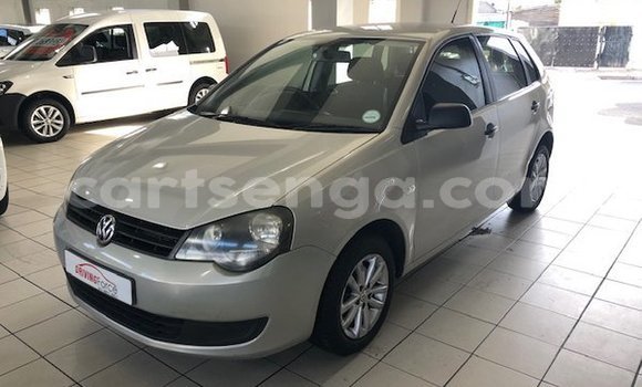Nunua Ilio tumika Volkswagen Polo Silver Gari ndani ya Bulembu nchini Hhohho Nunua Ilio tumika Volkswagen Polo Silver Gari ndani ya Bulembu nchini Hhohho