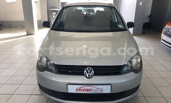 Nunua Ilio tumika Volkswagen Polo Silver Gari ndani ya Bulembu nchini Hhohho Nunua Ilio tumika Volkswagen Polo Silver Gari ndani ya Bulembu nchini Hhohho