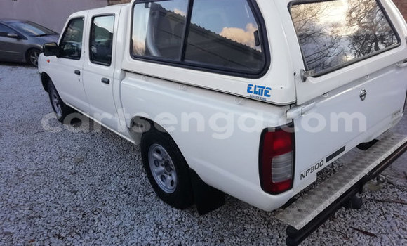 Nunua Ilio tumika Nissan NP 300 White Gari ndani ya Big Bend nchini Wilaya ya Lubombo Nunua Ilio tumika Nissan NP 300 White Gari ndani ya Big Bend nchini Wilaya ya Lubombo