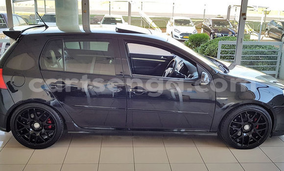 Nunua Ilio tumika Volkswagen Golf Black Gari ndani ya Bulembu nchini Hhohho Nunua Ilio tumika Volkswagen Golf Black Gari ndani ya Bulembu nchini Hhohho