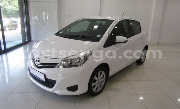 Buy Used Toyota Yaris White Car in Ezulwini in Hhohho Buy Used Toyota Yaris White Car in Ezulwini in Hhohho