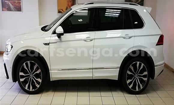 Nunua Ilio tumika Volkswagen Tiguan White Gari ndani ya Ezulwini nchini Hhohho Nunua Ilio tumika Volkswagen Tiguan White Gari ndani ya Ezulwini nchini Hhohho