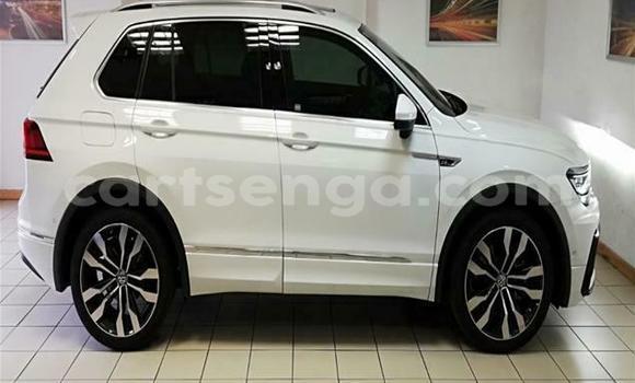Nunua Ilio tumika Volkswagen Tiguan White Gari ndani ya Ezulwini nchini Hhohho Nunua Ilio tumika Volkswagen Tiguan White Gari ndani ya Ezulwini nchini Hhohho