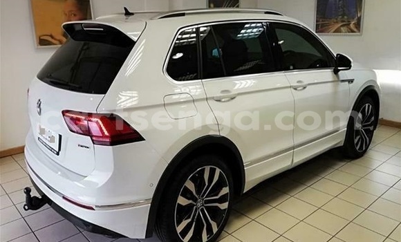Nunua Ilio tumika Volkswagen Tiguan White Gari ndani ya Ezulwini nchini Hhohho Nunua Ilio tumika Volkswagen Tiguan White Gari ndani ya Ezulwini nchini Hhohho