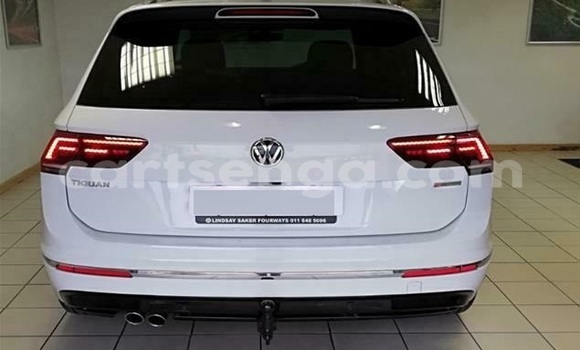 Nunua Ilio tumika Volkswagen Tiguan White Gari ndani ya Ezulwini nchini Hhohho Nunua Ilio tumika Volkswagen Tiguan White Gari ndani ya Ezulwini nchini Hhohho