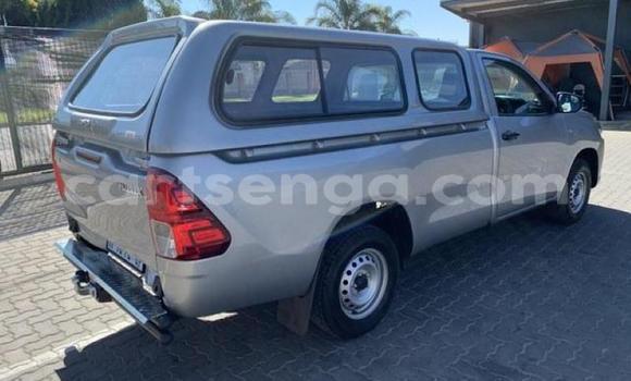 Buy Used Toyota Hilux Silver Car in Ezulwini in Hhohho Buy Used Toyota Hilux Silver Car in Ezulwini in Hhohho