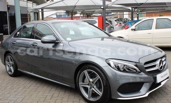 Nunua Ilio tumika Mercedes‒Benz C-klasse Silver Gari ndani ya Bulembu nchini Hhohho Nunua Ilio tumika Mercedes‒Benz C-klasse Silver Gari ndani ya Bulembu nchini Hhohho