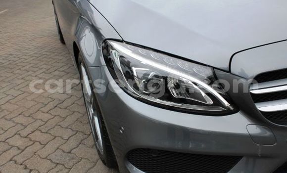 Nunua Ilio tumika Mercedes‒Benz C-klasse Silver Gari ndani ya Bulembu nchini Hhohho Nunua Ilio tumika Mercedes‒Benz C-klasse Silver Gari ndani ya Bulembu nchini Hhohho