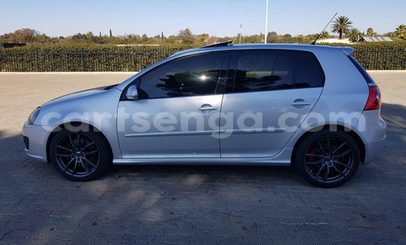 Nunua Ilio tumika Volkswagen Golf Silver Gari ndani ya Ezulwini nchini Hhohho Nunua Ilio tumika Volkswagen Golf Silver Gari ndani ya Ezulwini nchini Hhohho