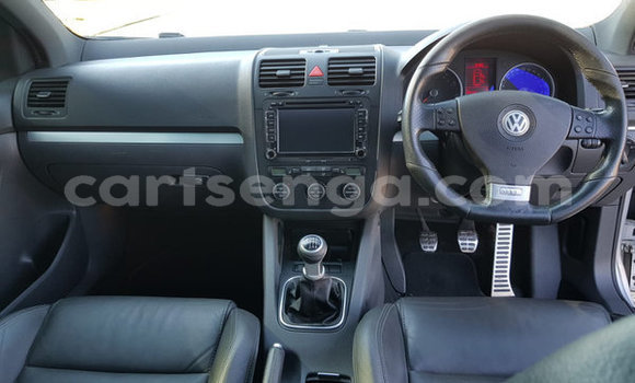 Nunua Ilio tumika Volkswagen Golf Silver Gari ndani ya Ezulwini nchini Hhohho Nunua Ilio tumika Volkswagen Golf Silver Gari ndani ya Ezulwini nchini Hhohho
