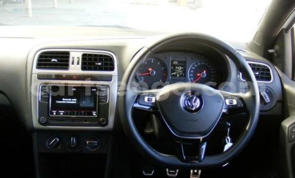 Nunua Ilio tumika Volkswagen Polo White Gari ndani ya Lavumisa nchini Wilaya ya Shiselweni Nunua Ilio tumika Volkswagen Polo White Gari ndani ya Lavumisa nchini Wilaya ya Shiselweni
