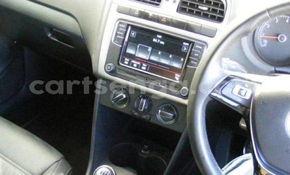 Nunua Ilio tumika Volkswagen Polo White Gari ndani ya Lavumisa nchini Wilaya ya Shiselweni Nunua Ilio tumika Volkswagen Polo White Gari ndani ya Lavumisa nchini Wilaya ya Shiselweni