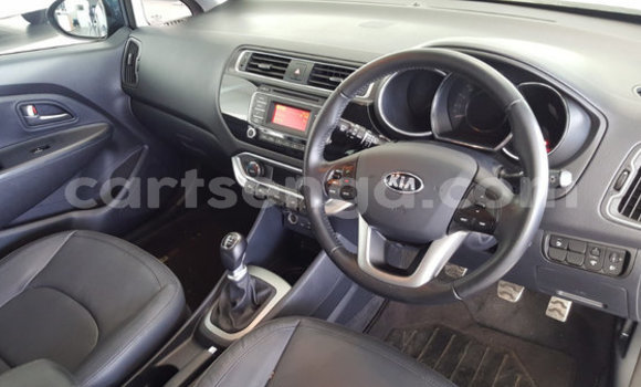 Nunua Ilio tumika Kia Rio Blue Gari ndani ya Ezulwini nchini Hhohho Nunua Ilio tumika Kia Rio Blue Gari ndani ya Ezulwini nchini Hhohho