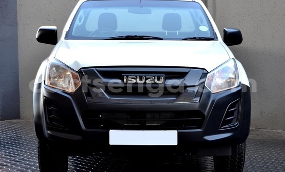 Acheter Occasion Voiture Isuzu KB Blanc à Big Bend, Lubombo Acheter Occasion Voiture Isuzu KB Blanc à Big Bend, Lubombo