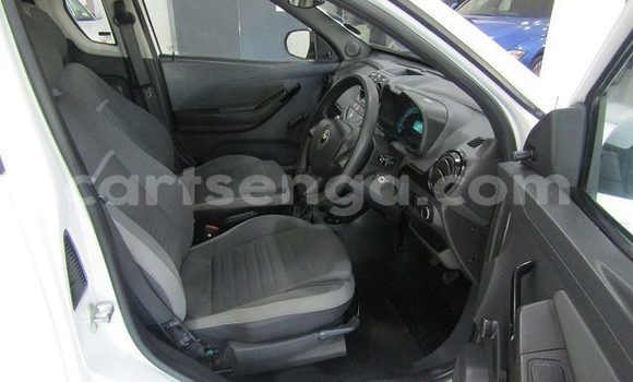 Buy Used Chevrolet Corsa White Car in Ezulwini in Hhohho Buy Used Chevrolet Corsa White Car in Ezulwini in Hhohho