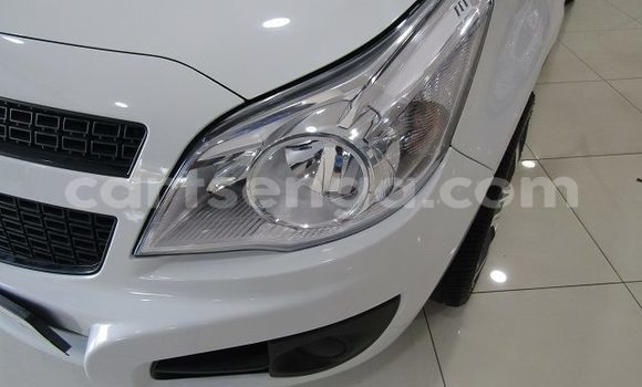 Buy Used Chevrolet Corsa White Car in Ezulwini in Hhohho Buy Used Chevrolet Corsa White Car in Ezulwini in Hhohho