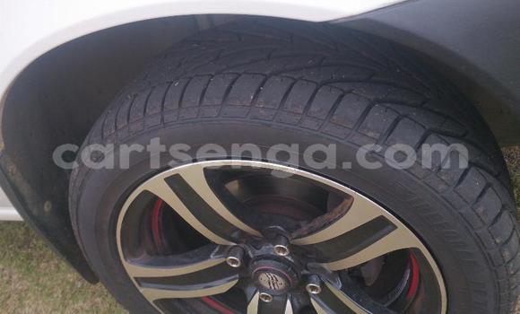 Nunua Ilio tumika Ford B-MAX White Gari ndani ya Bulembu nchini Hhohho Nunua Ilio tumika Ford B-MAX White Gari ndani ya Bulembu nchini Hhohho