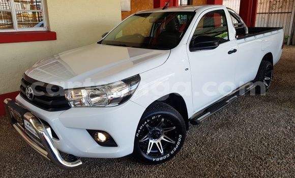 Nunua Ilio tumika Toyota Hilux White Gari ndani ya Ezulwini nchini Hhohho Nunua Ilio tumika Toyota Hilux White Gari ndani ya Ezulwini nchini Hhohho