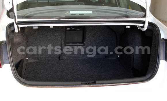 Nunua Ilio tumika Volkswagen Jetta White Gari ndani ya Hlatikulu nchini Wilaya ya Shiselweni Nunua Ilio tumika Volkswagen Jetta White Gari ndani ya Hlatikulu nchini Wilaya ya Shiselweni