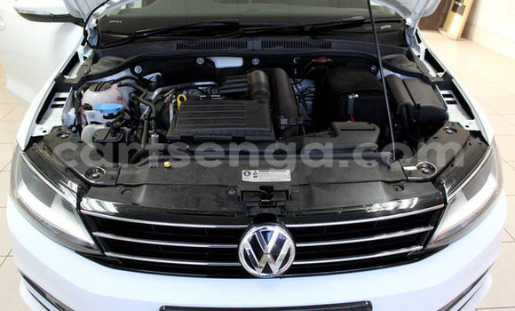 Nunua Ilio tumika Volkswagen Jetta White Gari ndani ya Hlatikulu nchini Wilaya ya Shiselweni Nunua Ilio tumika Volkswagen Jetta White Gari ndani ya Hlatikulu nchini Wilaya ya Shiselweni